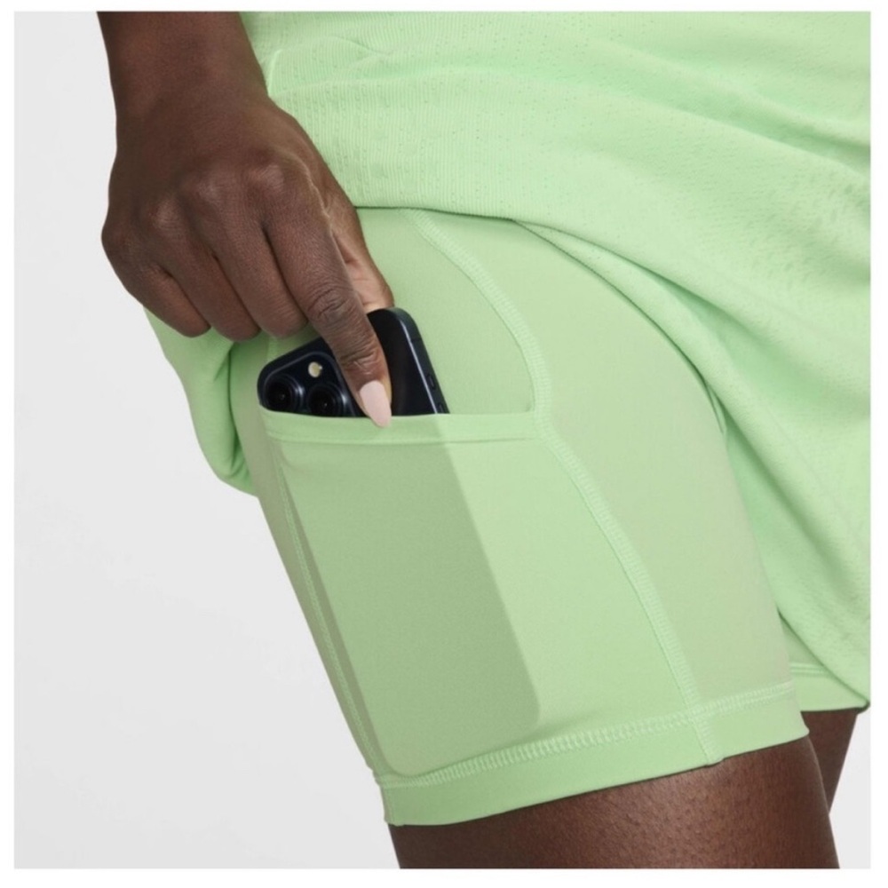 Nike Women's 17" Dri-FIT ADV
Tour High-Waisted Long‎ Golf Skort
XS FD5598-376 XS - Picture 4 of 12